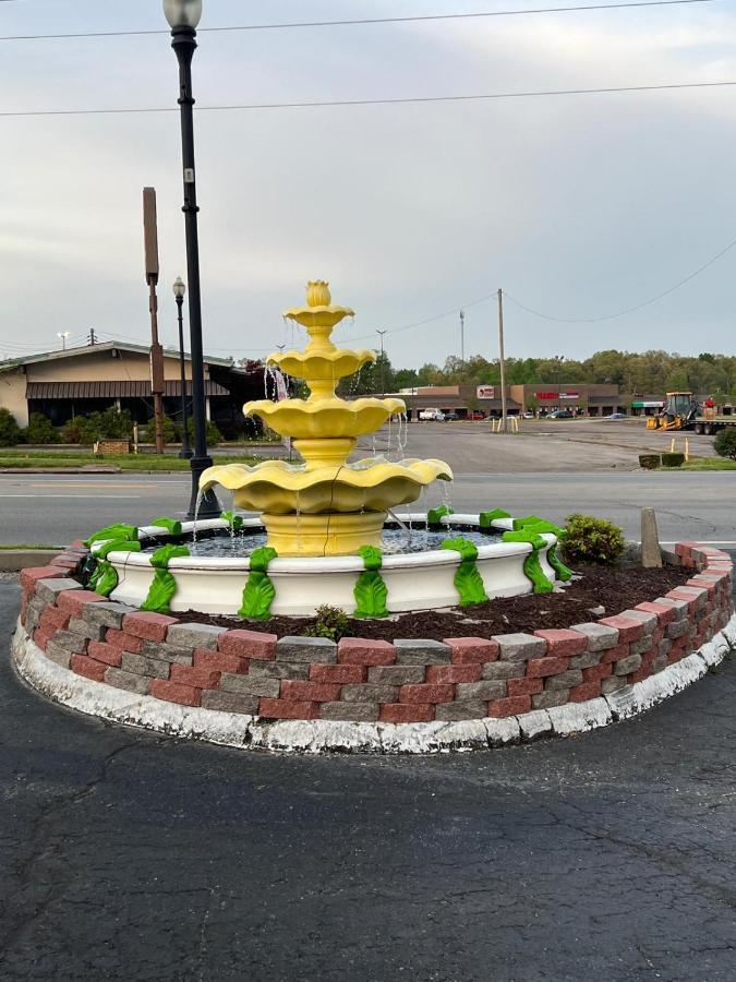 Radcliff Econo Lodge Fort Knox מראה חיצוני תמונה