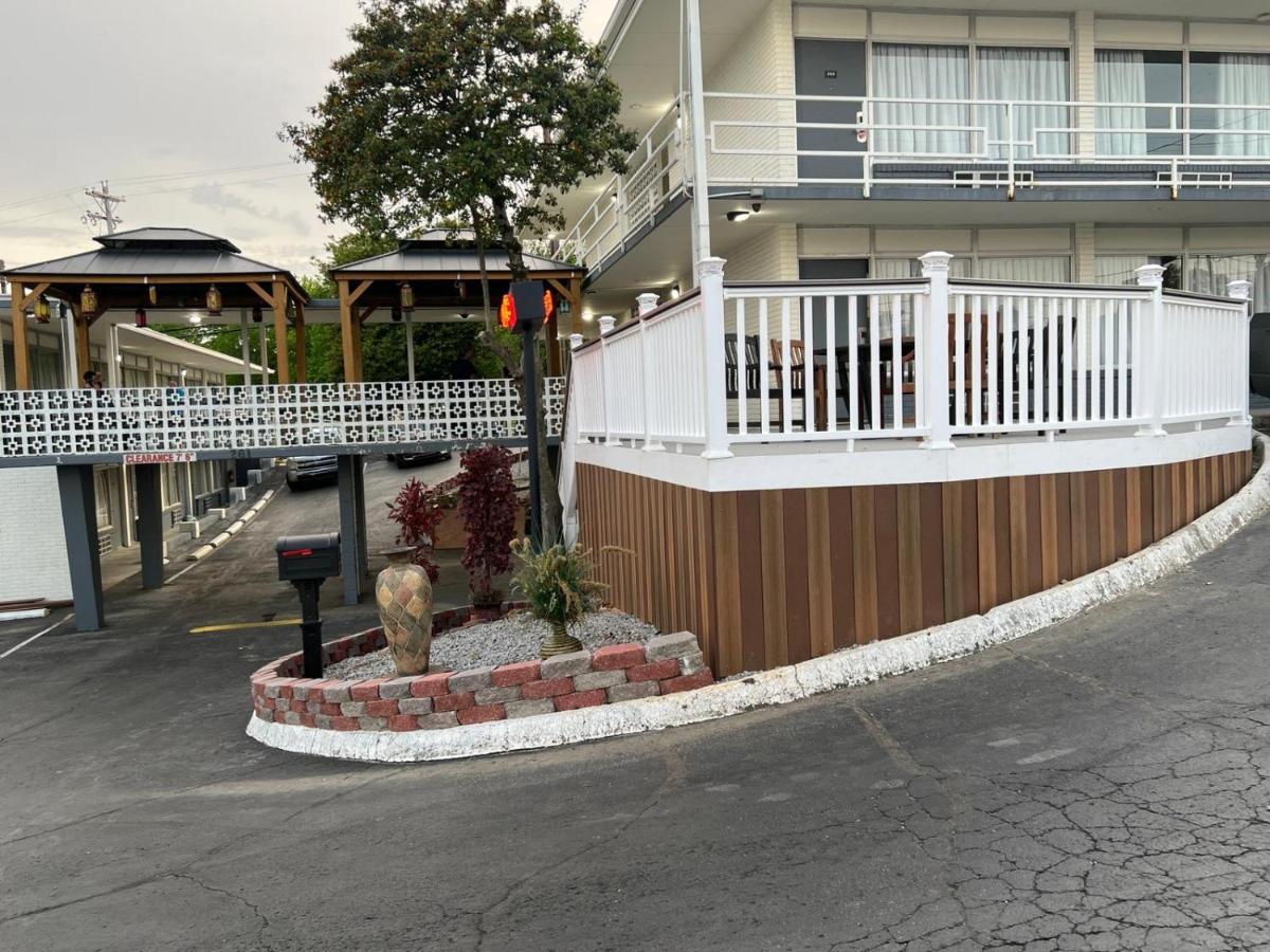 Radcliff Econo Lodge Fort Knox מראה חיצוני תמונה
